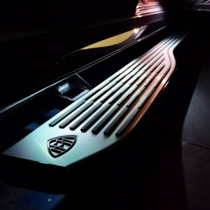 Mercedes-Benz X167 GLS (2020+) Maybach Elektrikli Basamak Seti